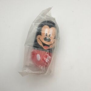 2005 Kelloggs Walt Disney's Mickey Mouse #31 Wobble Beanz